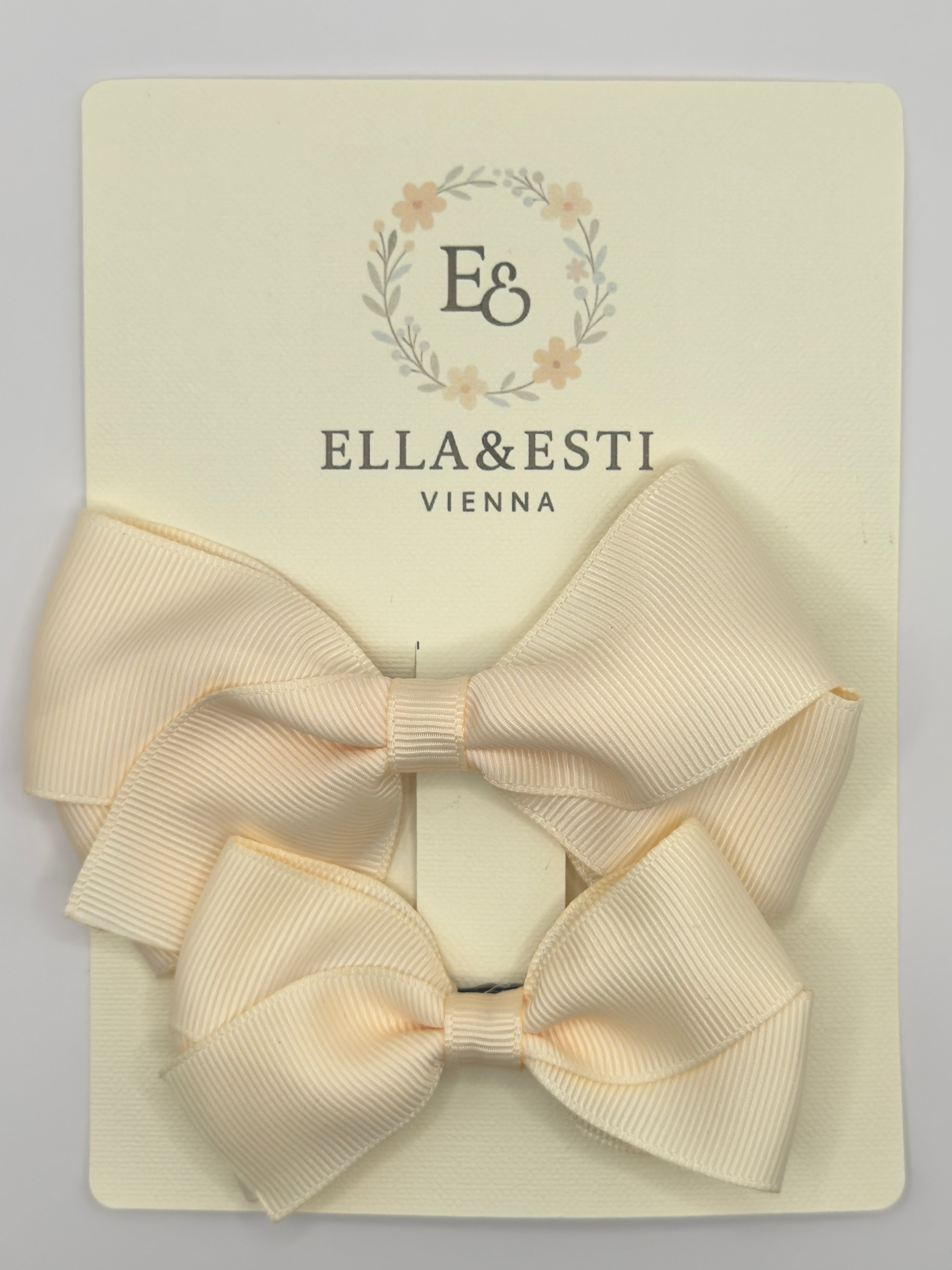 Cream Bow